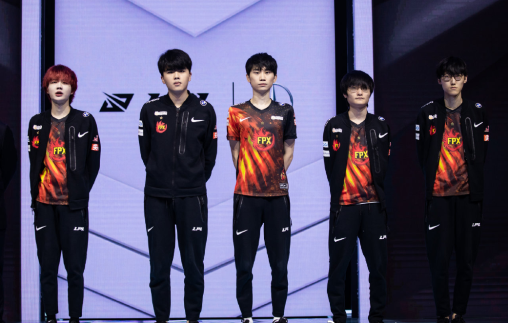 SHR险胜IG，Crisp团战一打五顶尖较量四强赛，让粉丝疯狂欢呼的简单介绍