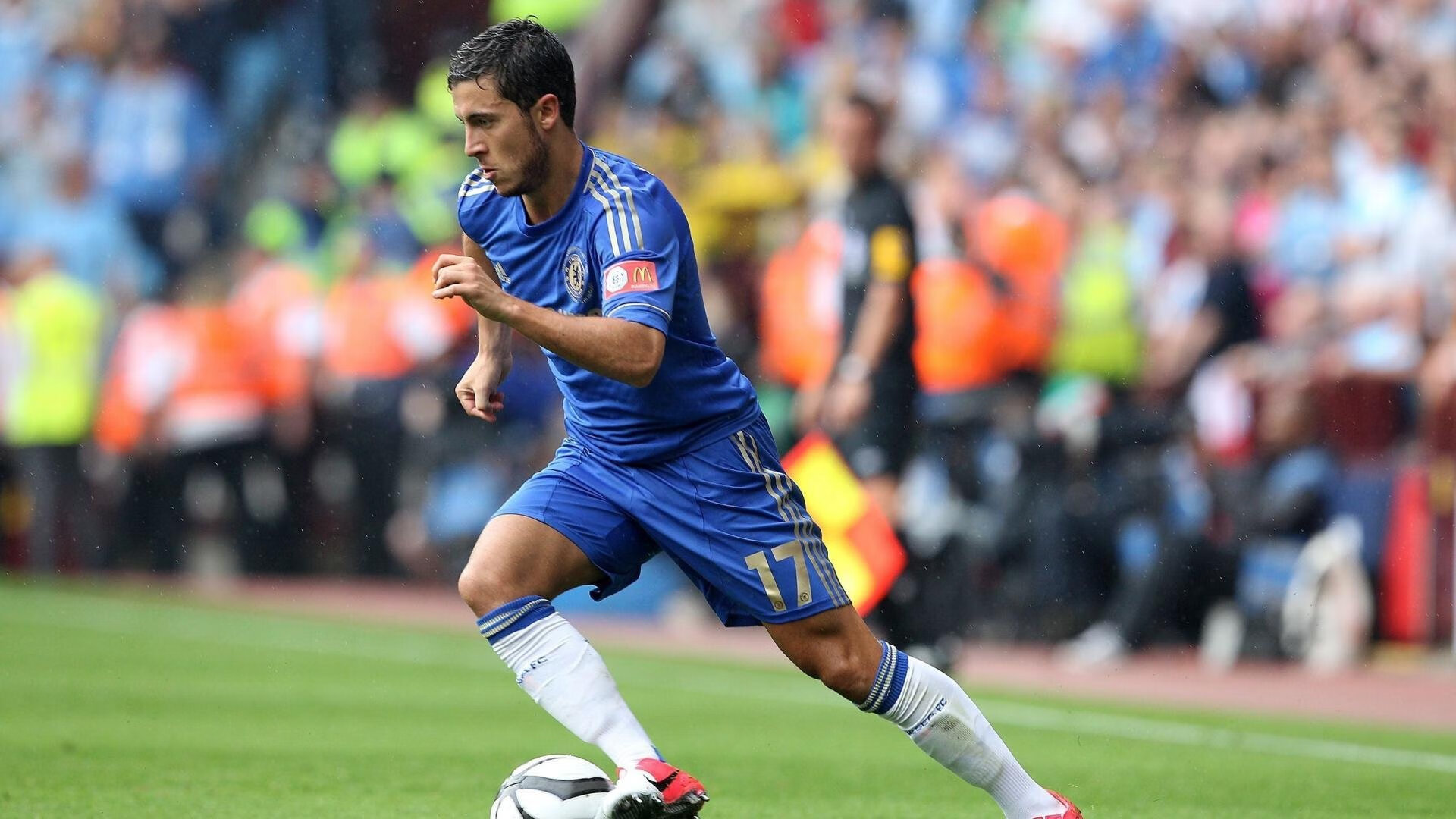 开云体育下载-卡瓦哈尔的夜舞，F1街道赛之夜的唯一胜利法则