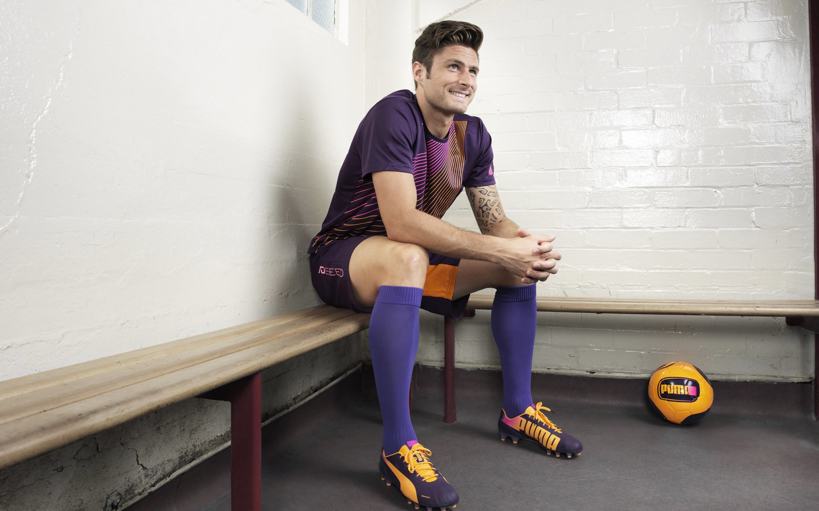 维也纳的火焰，当张继科的激情点燃欧洲绿茵，奥地利力克波兰的战术启示